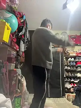 leonardohot1987 online show from February 27, 2025, 6:02 am