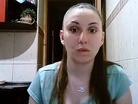 Snapshot of Yuliia30 chatting on April 2, 2026, 8:59 pm Yuliia30 online show from April 2, 2026, 8:59 pm