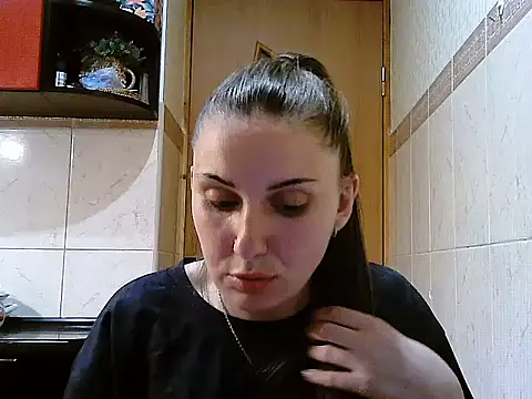 Snapshot of Yuliia30 chatting on May 9, 2026, 7:50 pm Yuliia30 online show from May 9, 2026, 7:50 pm