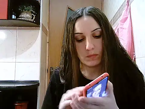 Snapshot of Yuliia30 chatting on March 27, 2026, 4:41 pm Yuliia30 online show from March 27, 2026, 4:41 pm