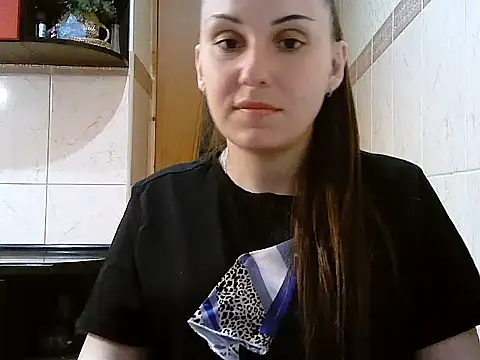 Snapshot of Yuliia30 chatting on May 13, 2026, 3:41 pm Yuliia30 online show from May 13, 2026, 3:41 pm