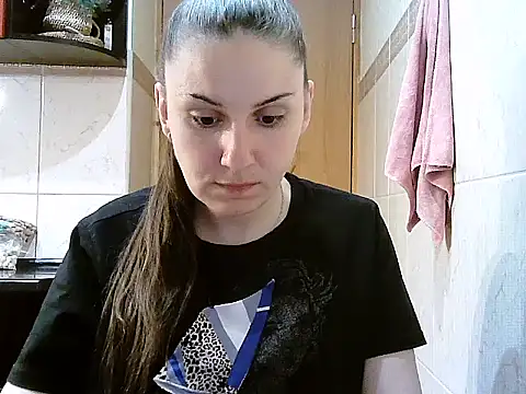 Snapshot of Yuliia30 chatting on April 29, 2026, 4:44 pm Yuliia30 online show from April 29, 2026, 4:44 pm