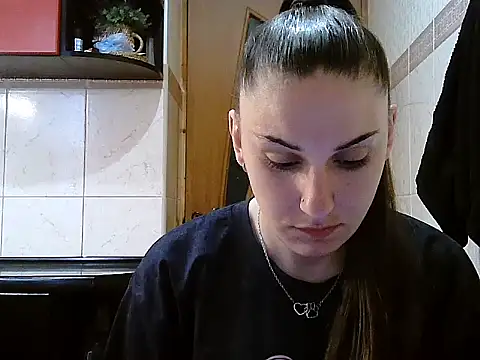 Snapshot of Yuliia30 chatting on May 10, 2026, 9:24 am Yuliia30 online show from May 10, 2026, 9:24 am