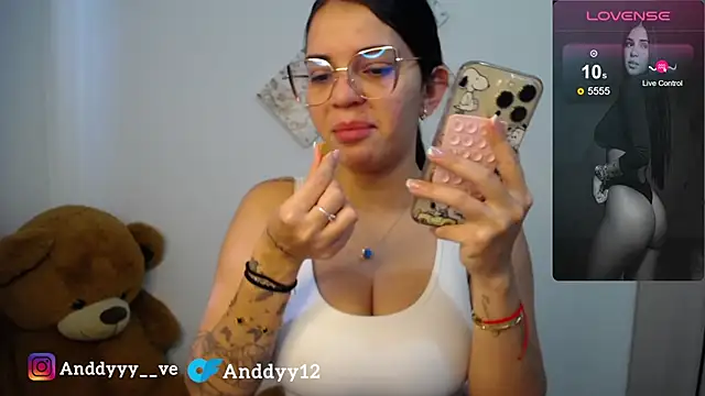 Anddyy   online show from June 11, 2026, 1:52 pm