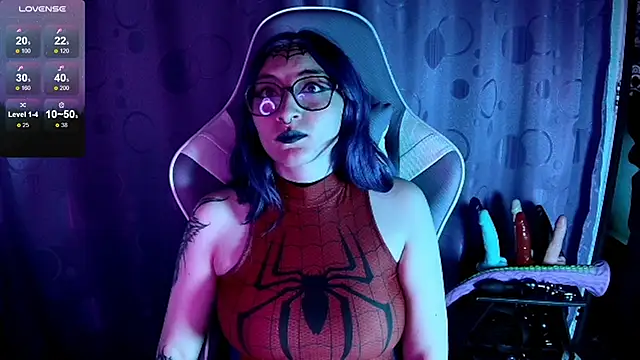 Kimlennox  online show from September 27, 2025, 6:03 pm