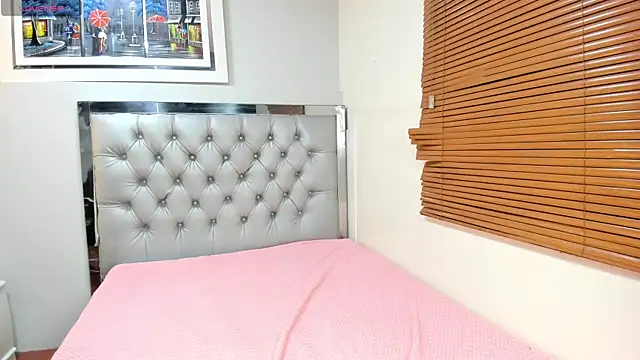 kathepickmanx online show from June 12, 2026, 3:37 am