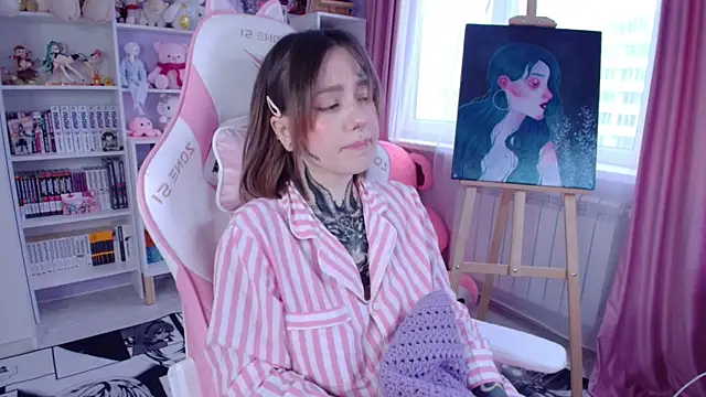 Snapshot of Catharsisi chatting on March 12, 2025, 2:23 pm Catharsisi online show from March 12, 2025, 2:23 pm