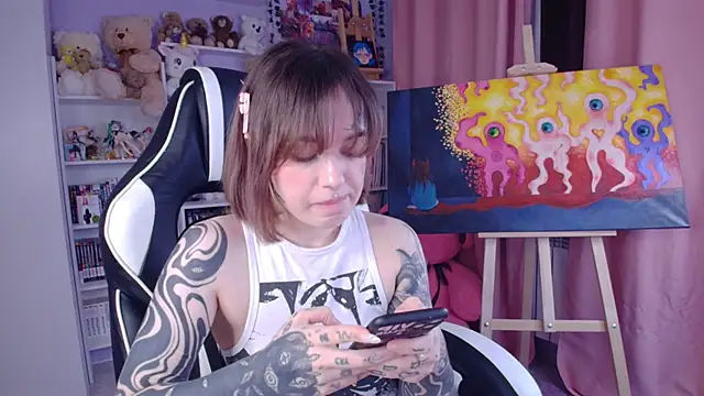 Snapshot of Catharsisi chatting on January 29, 2025, 5:13 pm Catharsisi online show from January 29, 2025, 5:13 pm