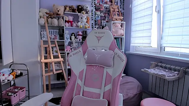 Snapshot of Catharsisi chatting on March 7, 2026, 2:33 pm Catharsisi online show from March 7, 2026, 2:33 pm