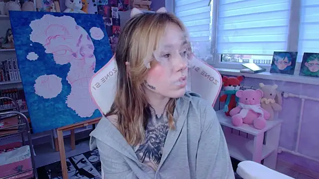 Snapshot of Catharsisi chatting on September 24, 2025, 3:07 pm Catharsisi online show from September 24, 2025, 3:07 pm