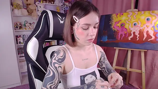 Snapshot of Catharsisi chatting on January 24, 2025, 3:24 pm Catharsisi online show from January 24, 2025, 3:24 pm