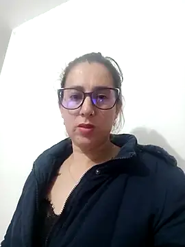 CHARLOTTE 1711 online show from March 6, 2025, 5:24 am