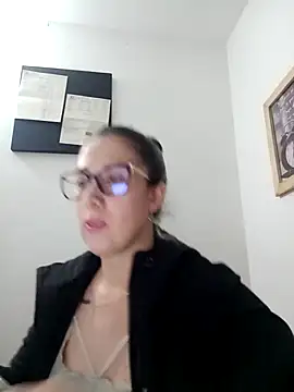 CHARLOTTE 1711 online show from March 21, 2025, 3:22 am