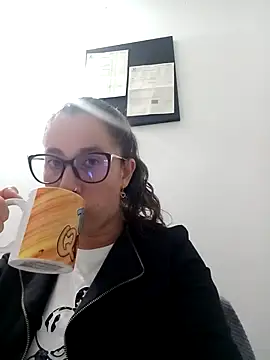 CHARLOTTE 1711 online show from March 20, 2025, 1:57 am