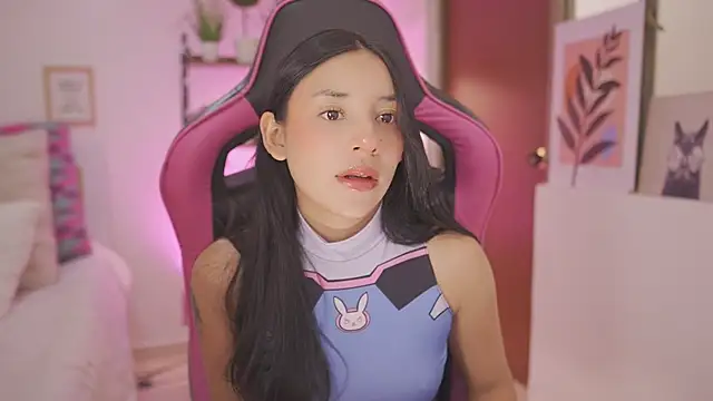 Hade collinss online show from January 8, 2026, 6:25 pm