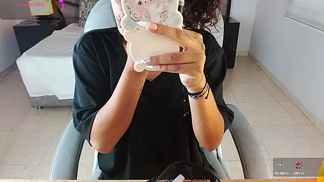 ilitzy cardona online show from September 29, 2025, 7:30 pm