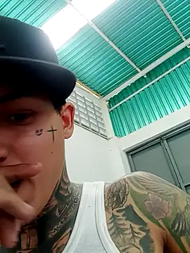 Briangalleta online show from September 23, 2025, 6:37 pm