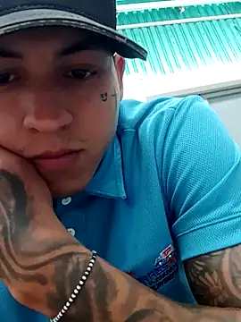 Briangalleta online show from September 16, 2025, 3:02 pm