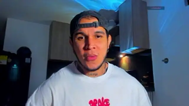 austinoficial online show from April 14, 2026, 4:17 am