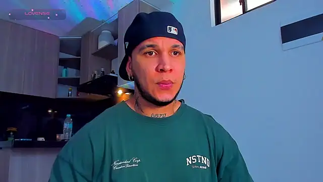 austinoficial online show from May 22, 2026, 9:35 pm