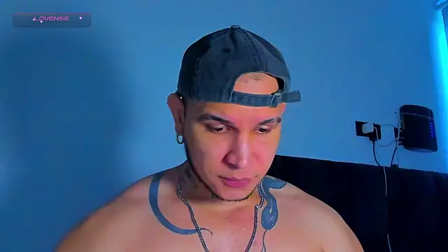 austinoficial online show from May 20, 2026, 9:12 pm
