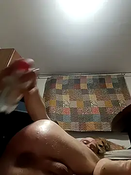 Snapshot of Bisexualhard23 chatting on January 18, 2026, 12:58 am Bisexualhard23 online show from January 18, 2026, 12:58 am