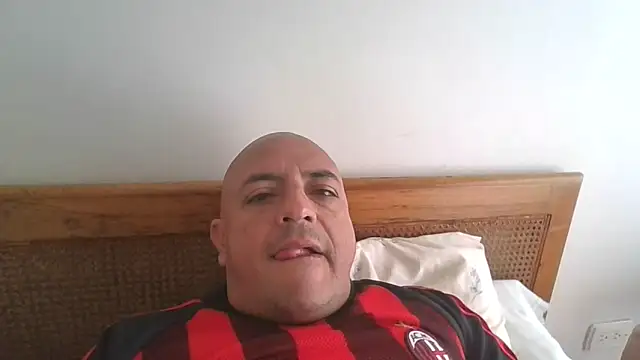 Sr JakoXXXX online show from February 9, 2026, 3:54 pm