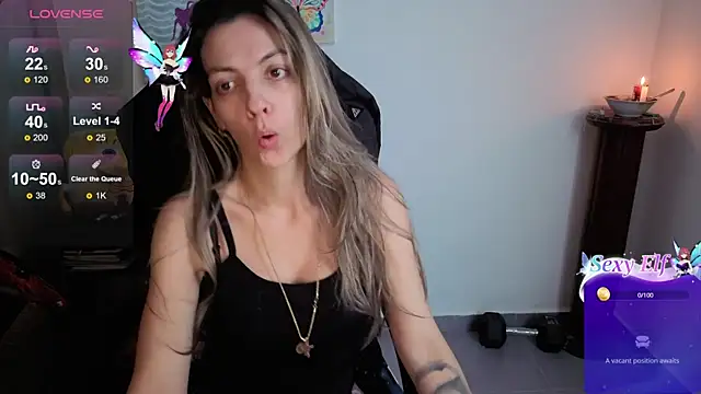 Princezzlove3 online show from June 20, 2026, 3:39 pm