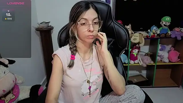 Princezzlove3 online show from October 23, 2025, 12:20 am