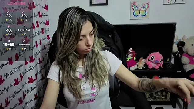 Princezzlove3 online show from October 4, 2025, 12:23 am