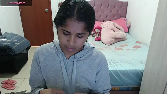 july-feria online show from October 21, 2025, 8:41 pm