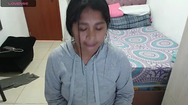 july-feria online show from March 14, 2025, 9:00 pm