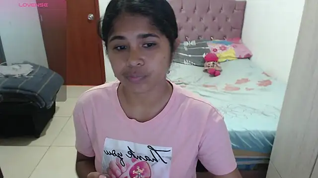 july-feria online show from November 14, 2025, 9:40 pm