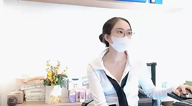 Lush-Office online show from March 20, 2025, 3:13 am