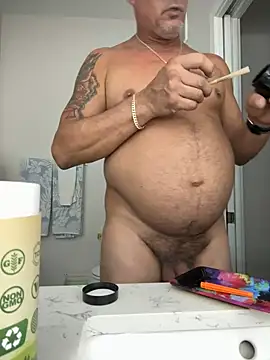 carlospingalinda online show from October 7, 2025, 9:49 pm