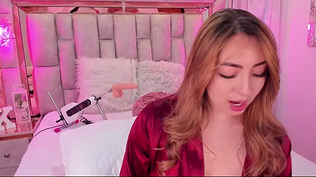 Katalina Evans online show from October 2, 2025, 12:03 am