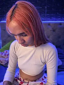 Snapshot of Isabellaa_Hot chatting on January 17, 2025, 6:15 am Isabellaa Hot online show from January 17, 2025, 6:15 am