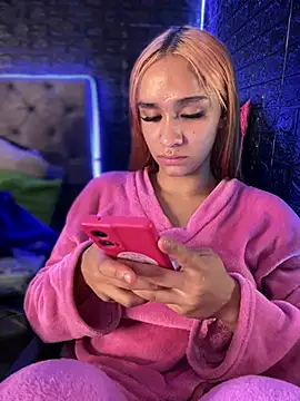 Snapshot of Isabellaa_Hot chatting on February 6, 2025, 3:06 am Isabellaa Hot online show from February 6, 2025, 3:06 am