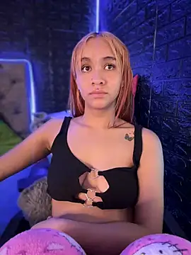 Snapshot of Isabellaa_Hot chatting on February 1, 2025, 3:08 am Isabellaa Hot online show from February 1, 2025, 3:08 am