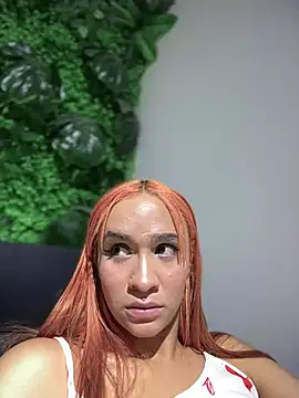 Snapshot of Isabellaa_Hot chatting on January 15, 2025, 2:49 am Isabellaa Hot online show from January 15, 2025, 2:49 am