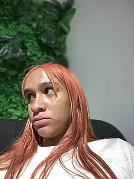 Snapshot of Isabellaa_Hot chatting on January 16, 2025, 5:42 am Isabellaa Hot online show from January 16, 2025, 5:42 am