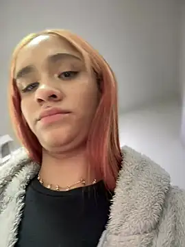 Snapshot of Isabellaa_Hot chatting on February 2, 2025, 8:34 am Isabellaa Hot online show from February 2, 2025, 8:34 am