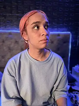 Snapshot of Isabellaa_Hot chatting on January 21, 2025, 3:15 am Isabellaa Hot online show from January 21, 2025, 3:15 am