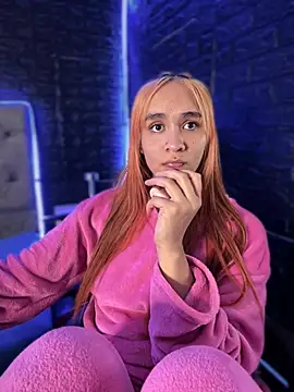 Snapshot of Isabellaa_Hot chatting on January 29, 2025, 3:12 am Isabellaa Hot online show from January 29, 2025, 3:12 am