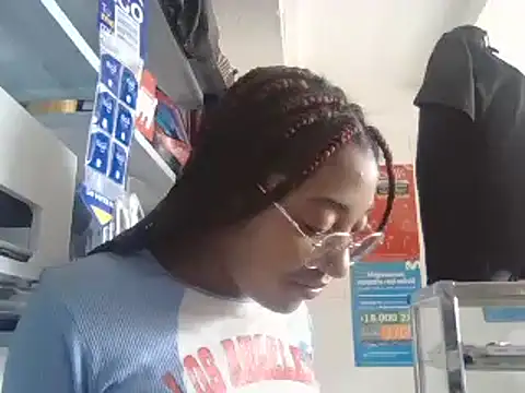 esmeralda-bk online show from March 21, 2025, 6:51 pm