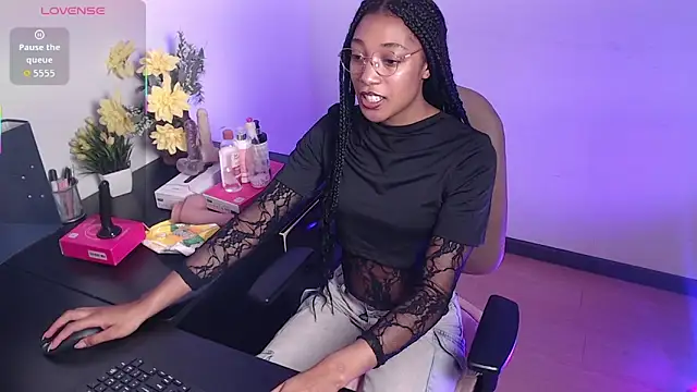 esmeralda-bk online show from May 7, 2026, 9:29 pm