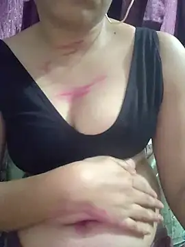 nikkibenza online show from March 13, 2025, 7:28 pm