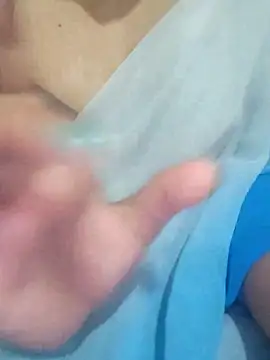 nikkibenza online show from September 23, 2025, 4:58 pm