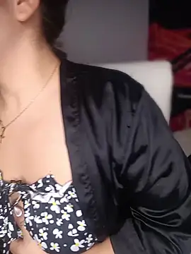 zahra Jalid online show from June 17, 2026, 4:39 pm