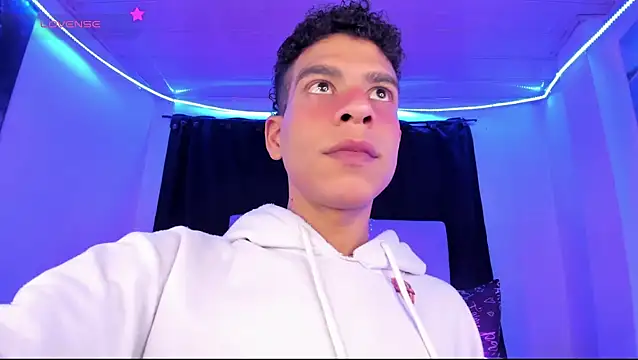 Ethan Boyy online show from June 4, 2026, 7:18 pm